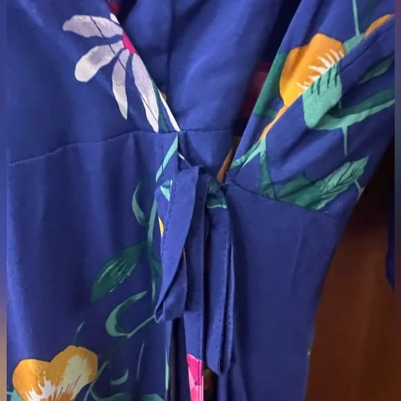 🟣Old Navy Blue V-Neck Blue Floral Dress – Size XL. - Picture 4 of 6